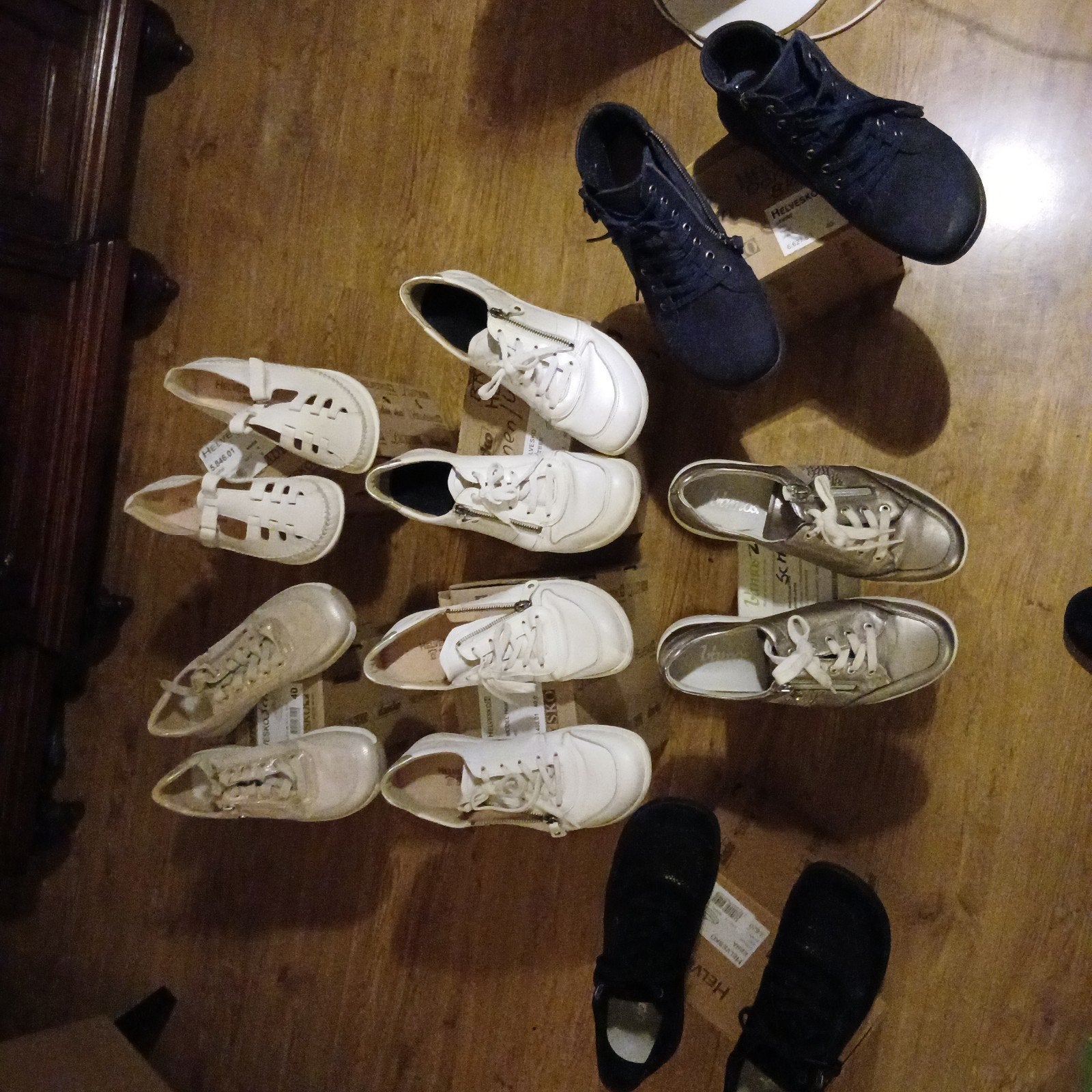 7 paar  Helvesko dames schoenen maat 40  30 euro per paar, Ophalen, Overige kleuren, Helvesko en Vamos, Lage of Enkellaarzen