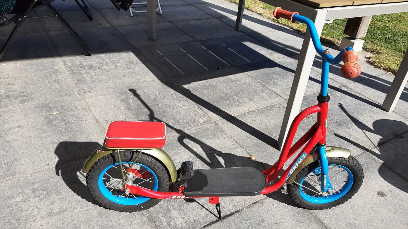Autoped / Step voor kinderen - Rood en Blauw, Ophalen, Gebruikt, Gewone step, Onbekend