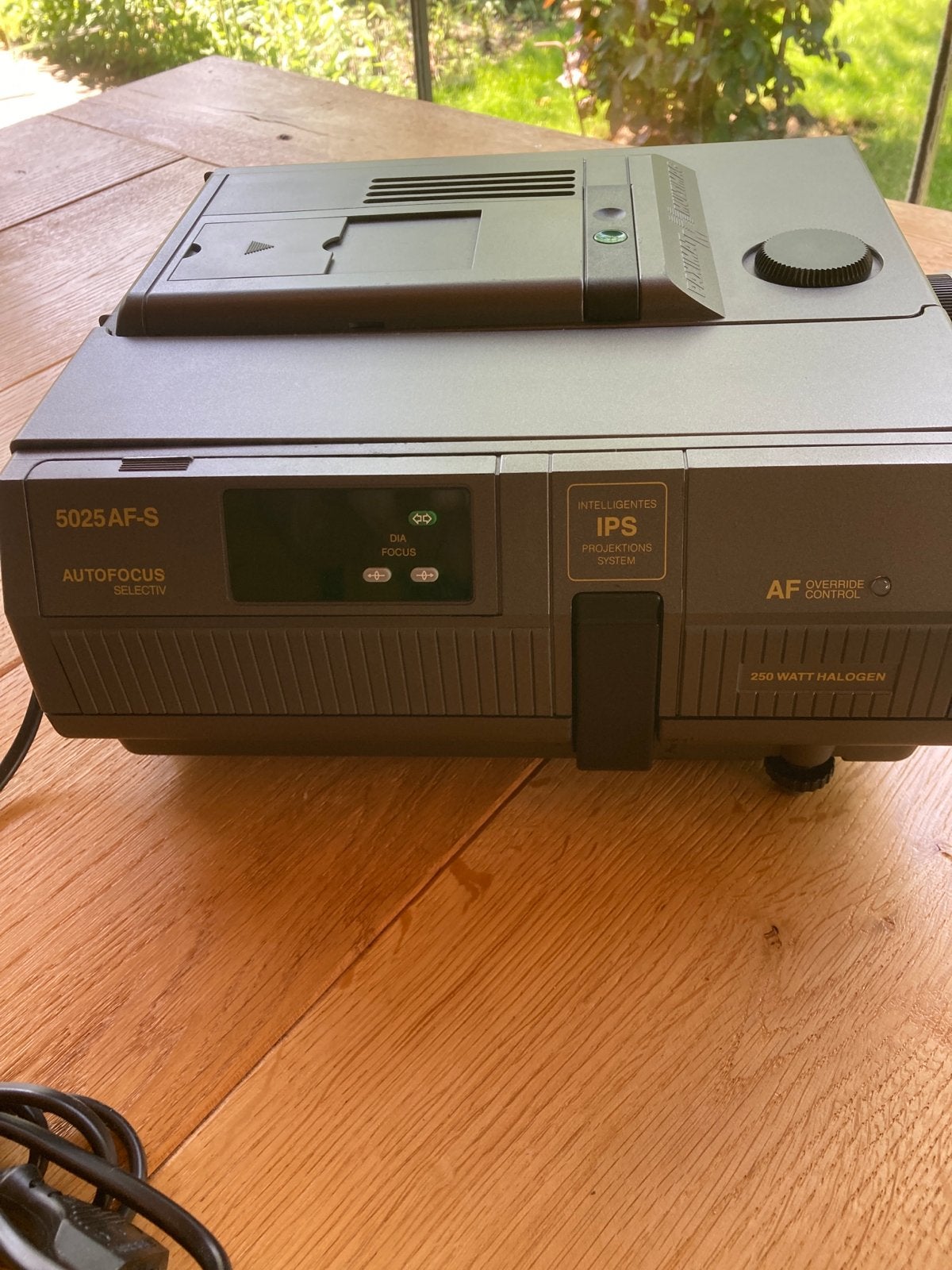 Braun Paximat Multimag 5025AF-S Diaprojector, Ophalen of Verzenden, Zo goed als nieuw, Met scherm