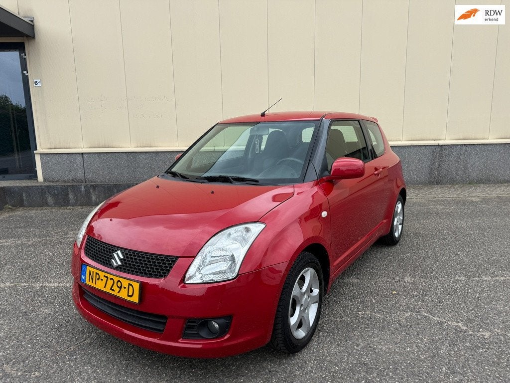 Suzuki Swift 1.3 Cool Airco ! Apple Carplay !, Auto's, Suzuki, Stof, Gebruikt, 400 kg, Swift