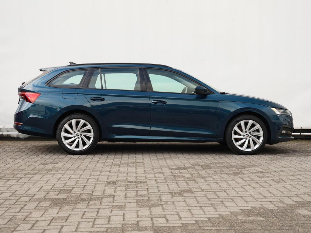 Skoda Octavia Combi 1.4 TSI iV PHEV Business Edition 204 PK, Stof, Gebruikt, Euro 6, Blauw