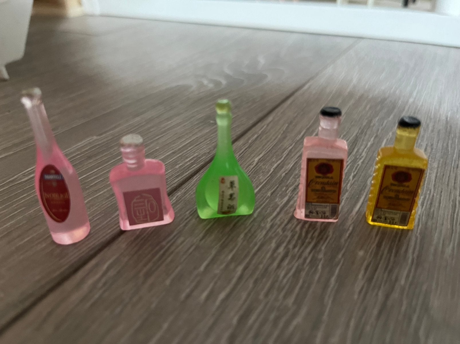 5 flesjes drank poppenhuis incl verzenden, Ophalen, Nieuw, Poppenhuis