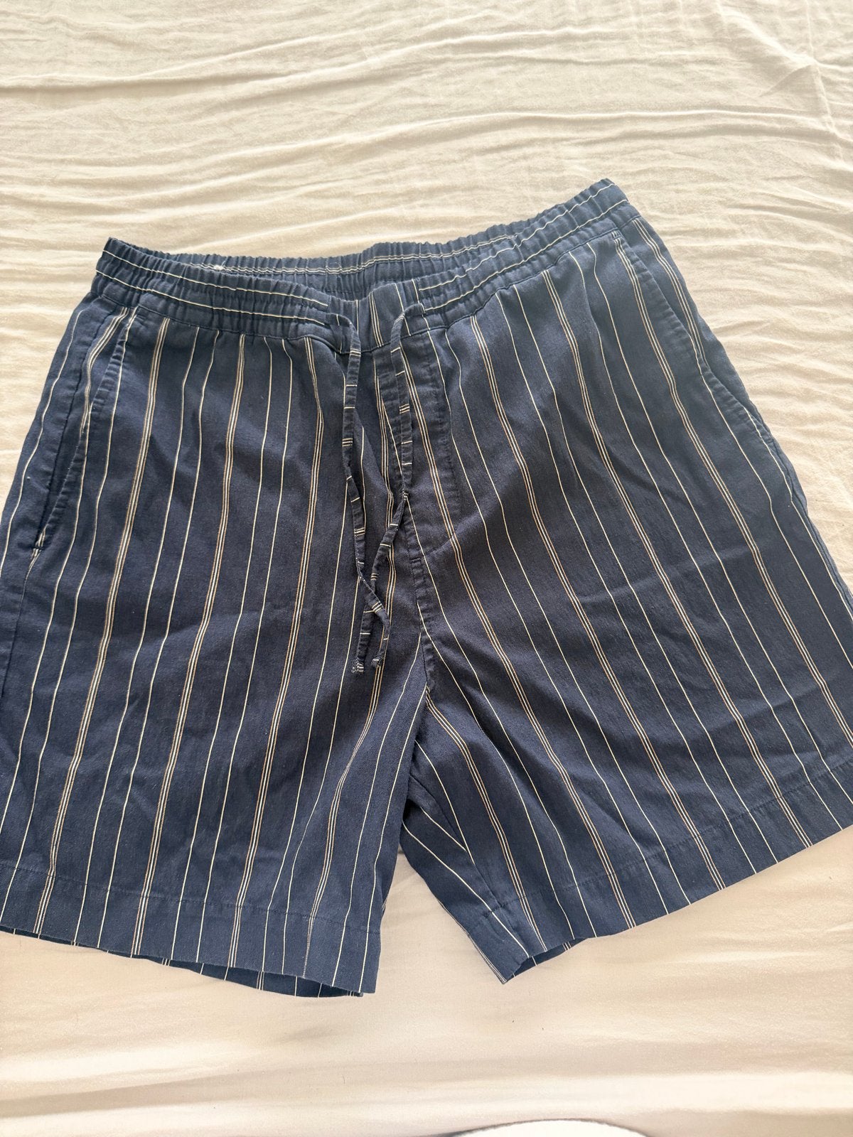 Zara gestreepte shorts - Maat M, Kleding | Heren, Broeken en Pantalons, Ophalen of Verzenden, Zo goed als nieuw, Maat 48/50 (M)