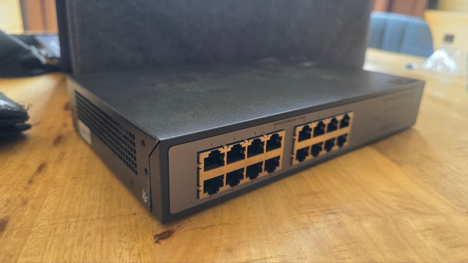 HPE OfficeConnect 1420 16G JH016A, Ophalen of Verzenden, Zo goed als nieuw