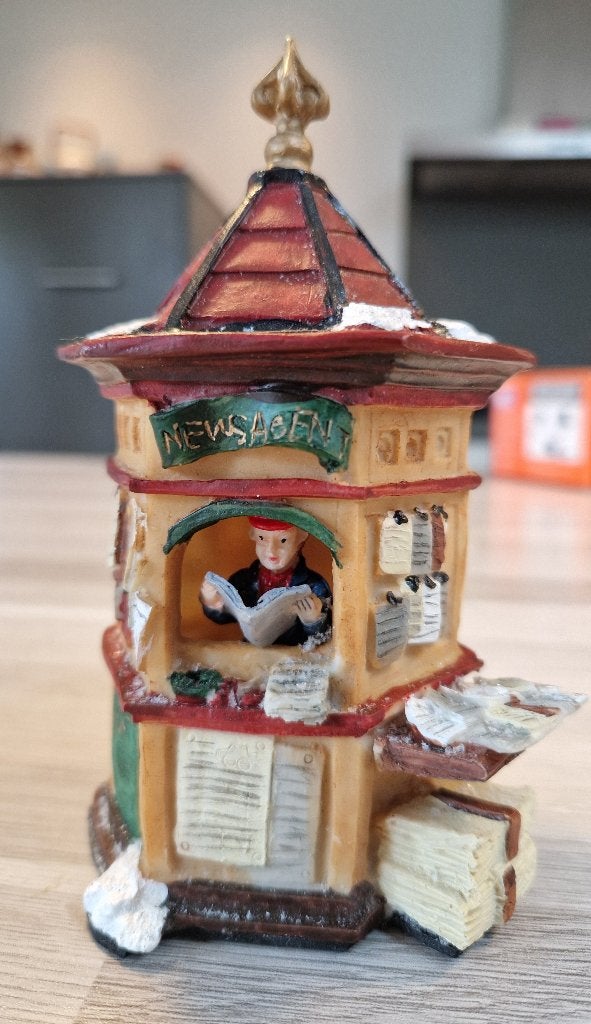 Kerstdorp krantenkiosk, Ophalen of Verzenden, Zo goed als nieuw