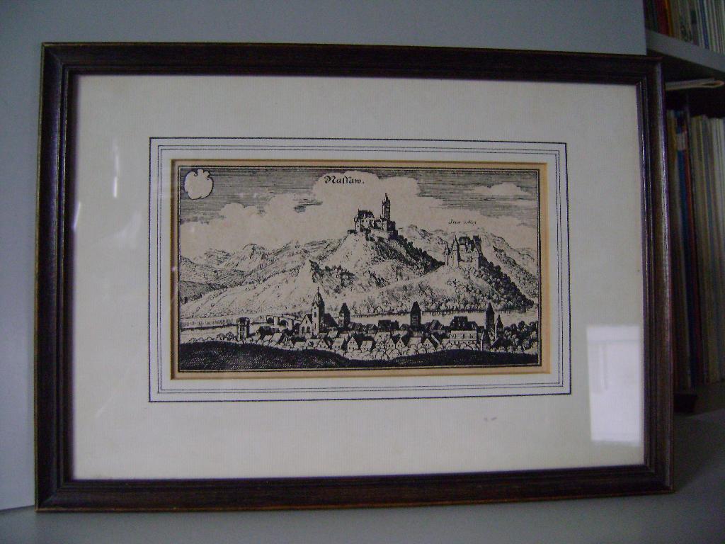 Mooi ingelijste gravure van Burg Nassau 30x21cm, Antiek en Kunst, Ophalen of Verzenden