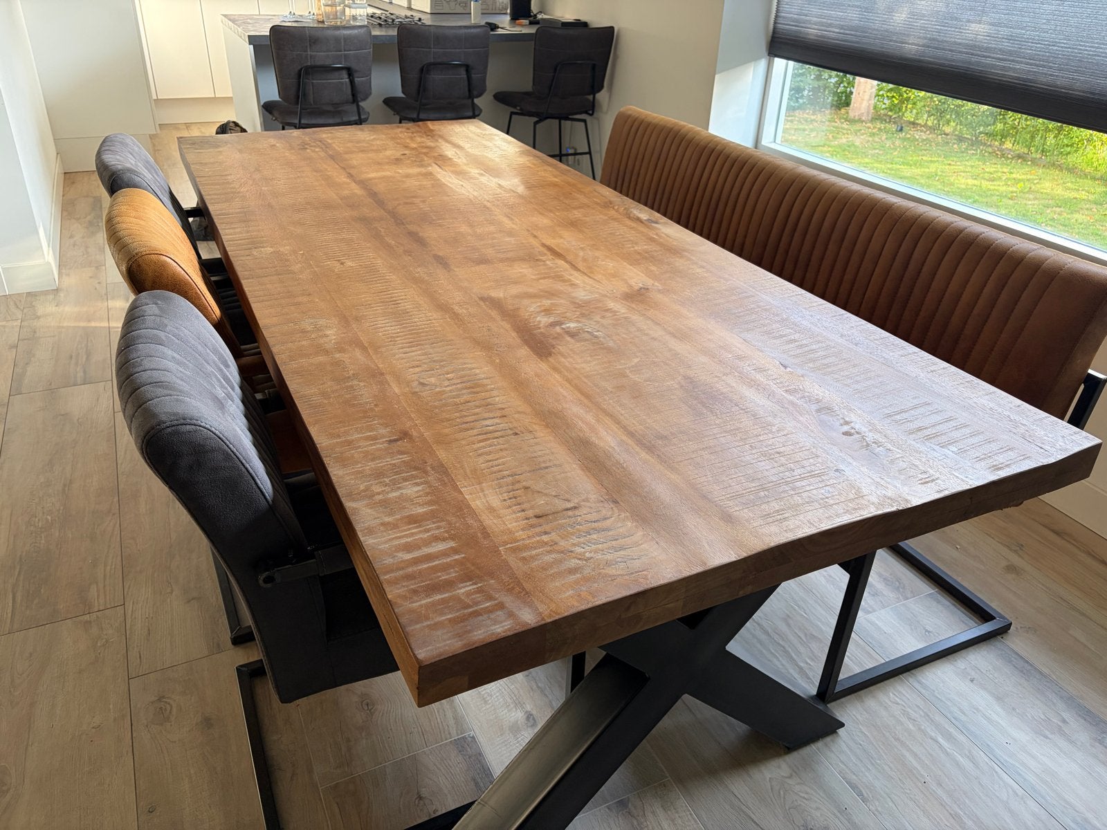 Zware houten eettafel met bank en 3 stoelen, Huis en Inrichting, Tafels | Eettafels, Ophalen, Gebruikt, 100 tot 150 cm, 200 cm of meer