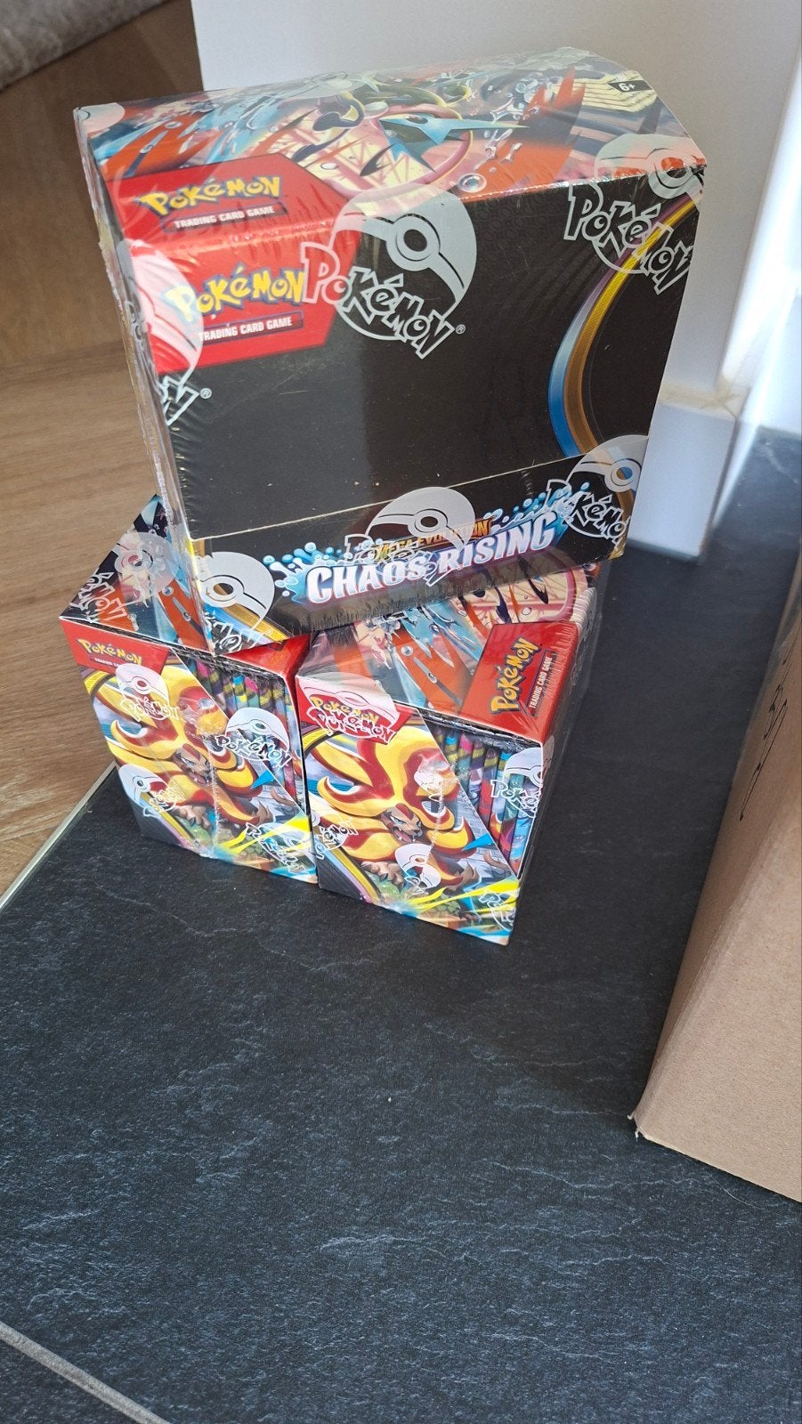 Chaos Rising Boosterbox, Ophalen of Verzenden, Nieuw, Boosterbox