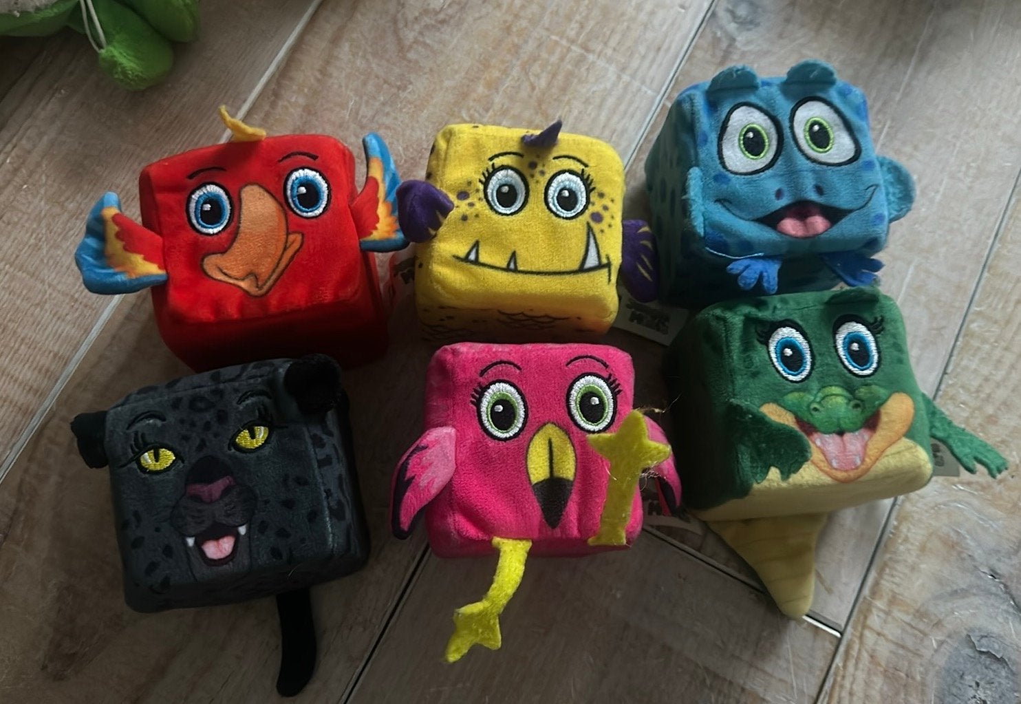 Jungle minis lidl - Diverse Dieren, Overige typen, Ophalen of Verzenden, Zo goed als nieuw, Rood