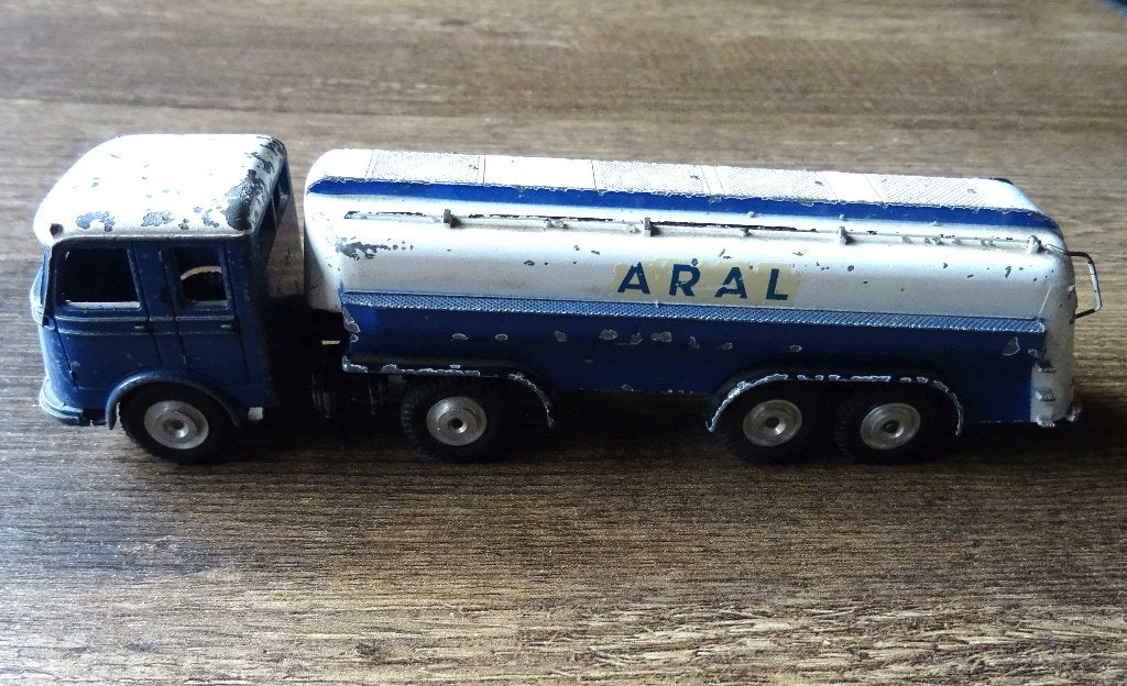 Märklin Mercedes Tanker Aral, Ophalen of Verzenden, Gebruikt, Bus of Vrachtwagen, Overige merken