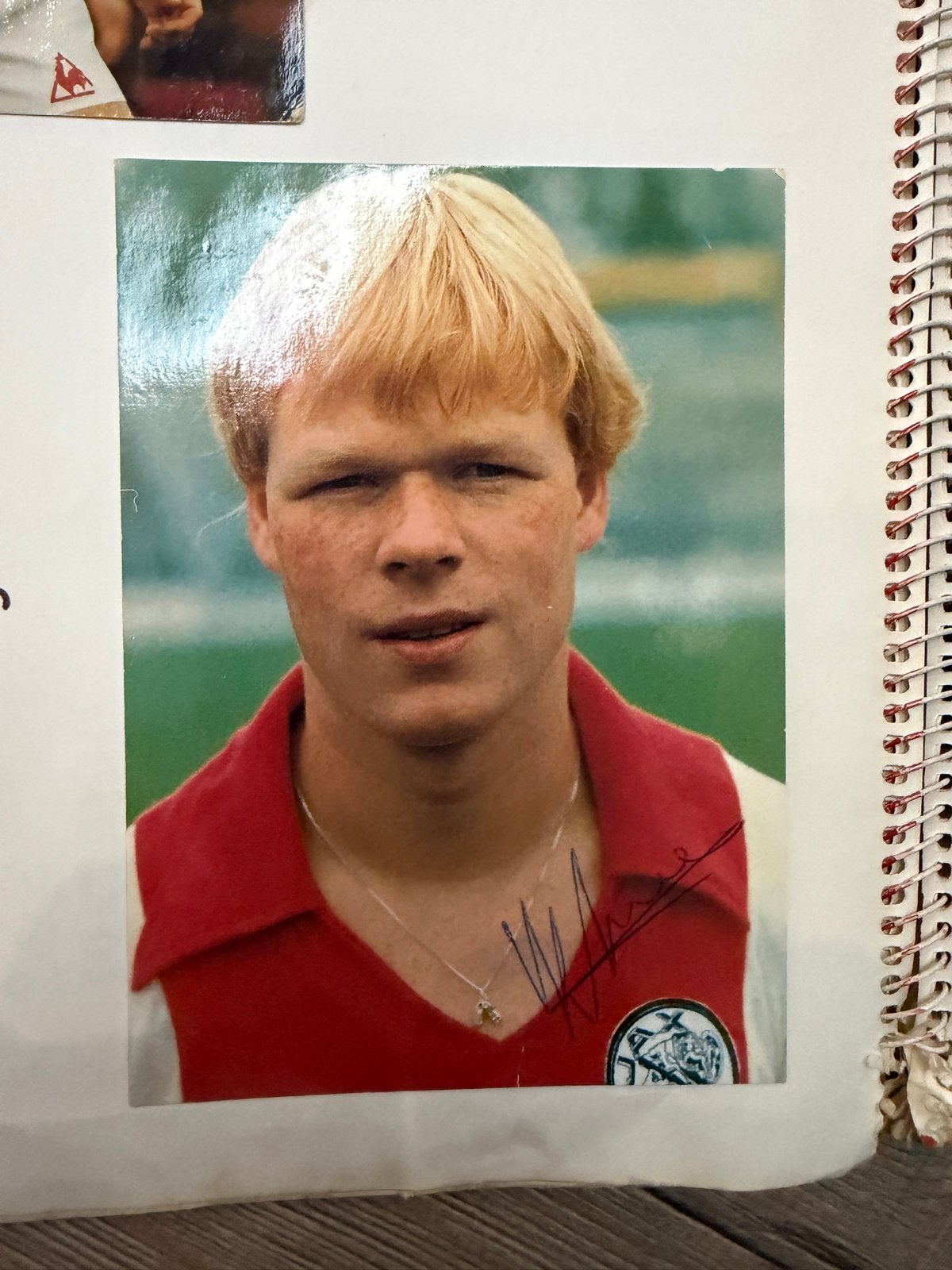 Gesigneerde foto Ronald Koeman (Ajax), Verzamelen, Ophalen of Verzenden, Zo goed als nieuw, Ajax, Poster, Plaatje of Sticker