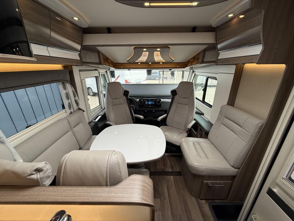 Caravans And Camping Kabe