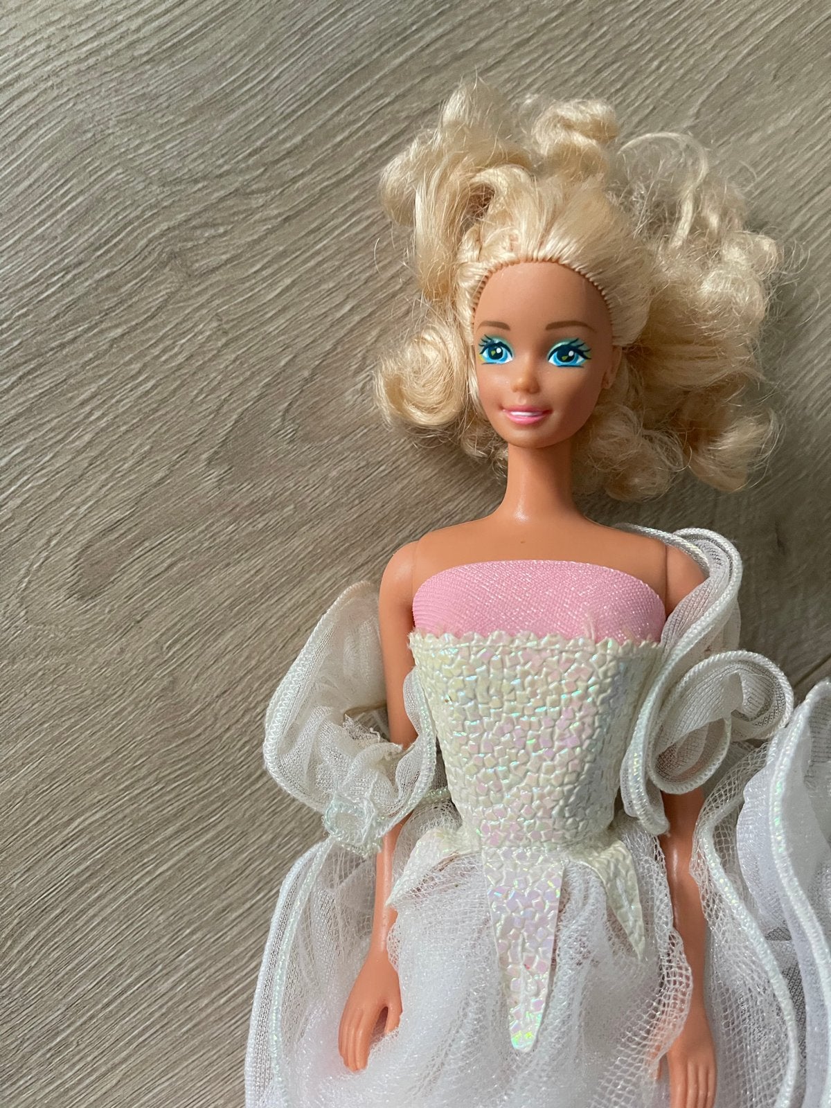Vintage Barbie pop in prachtige trouwjurk, Ophalen of Verzenden, Zo goed als nieuw, Barbie