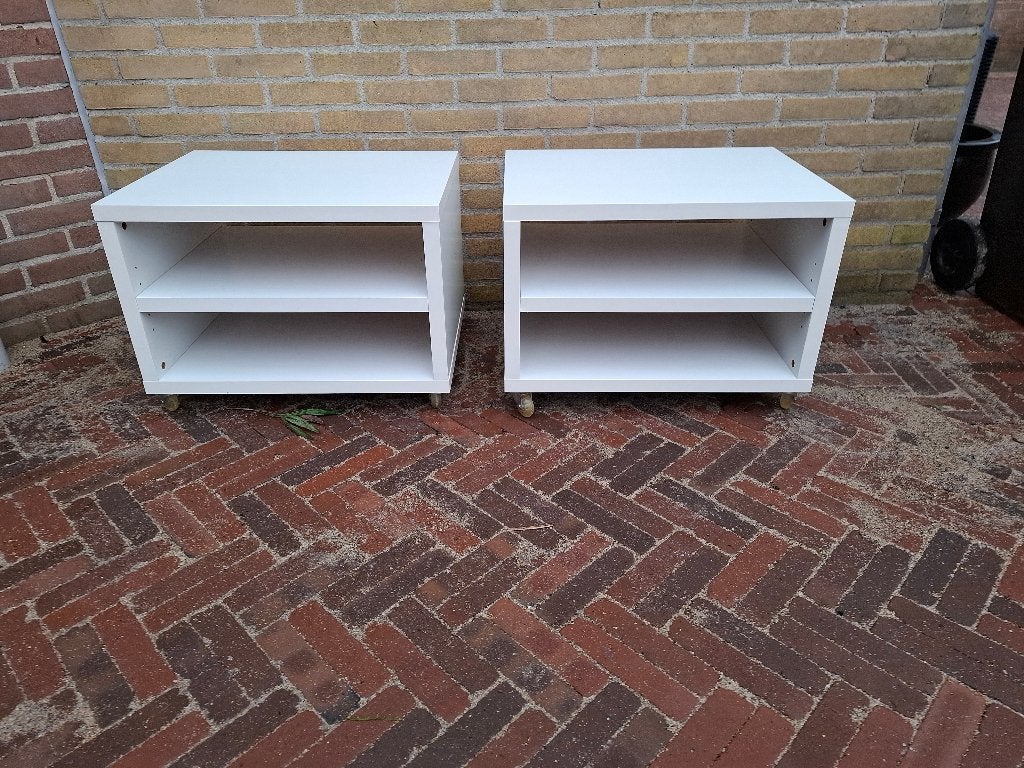 1 witte IKEA ODDA salontafeltje/nachtkastje op wieltjes, Ophalen, Gebruikt, 45 tot 65 cm, Minder dan 55 cm