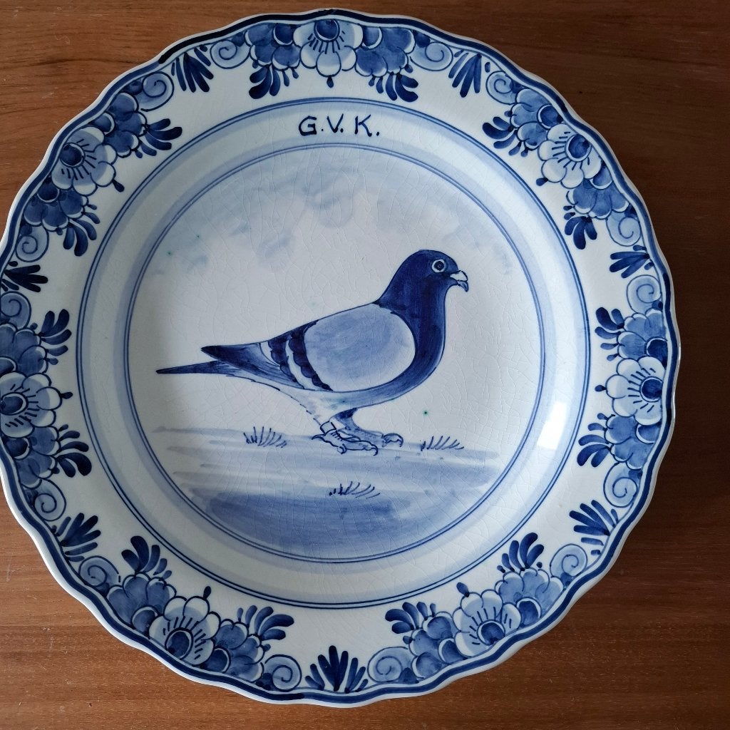 Bord Duif, Ophalen