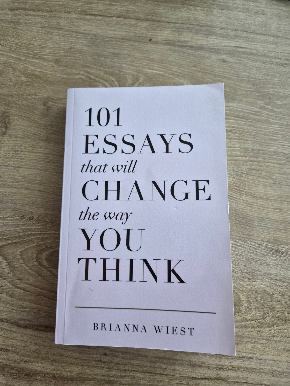 101 Essays That Will Change The Way You Think - Brianna Wies, Ophalen of Verzenden, Zo goed als nieuw, Brianna Wiest, Amerika
