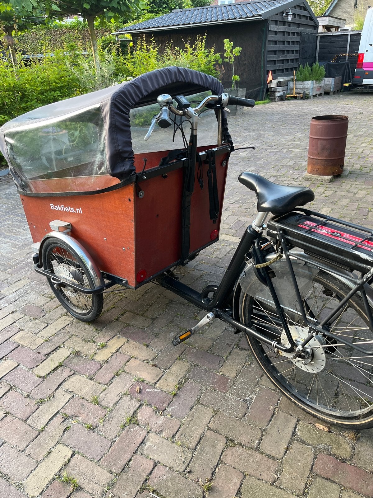 Elektrische bakfiets met huif en 2 bankjes, Ophalen, Gebruikt, Huif, 2 kinderen