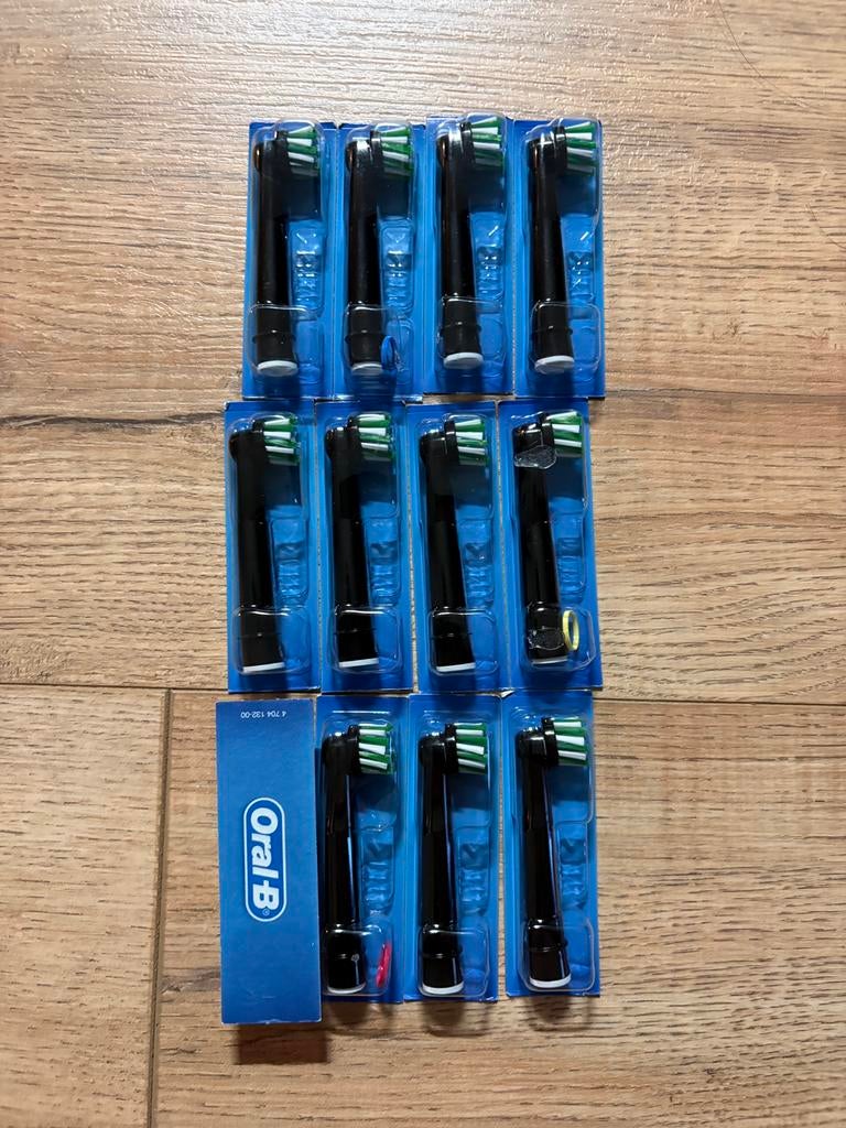 Oral-B Pro Cross Action 14x (niet voor iO), Ophalen, Zo goed als nieuw, Tandenborstel