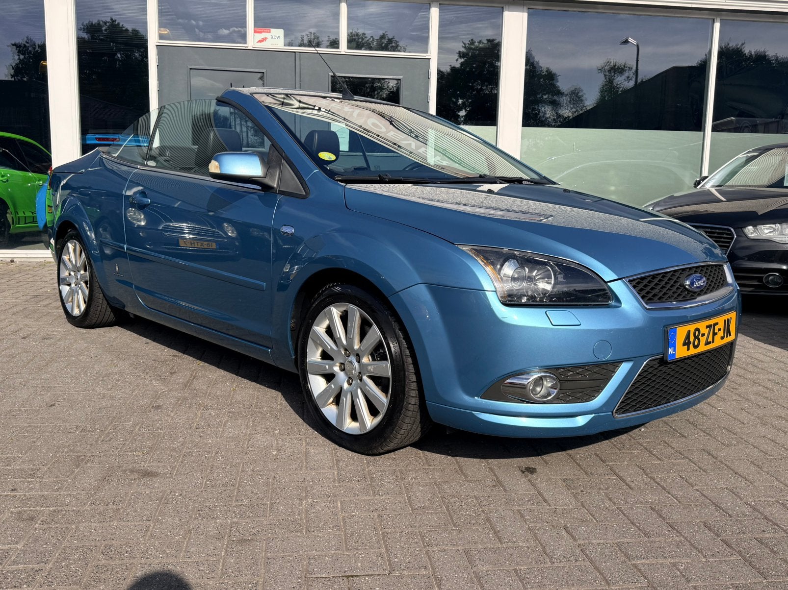 Ford Focus 2.0 CC TITANIUM AUTOMAAT/Leer/Navi/Xenon/Cabrio!!, 145 pk, 1250 kg, Zwart, 4 cilinders