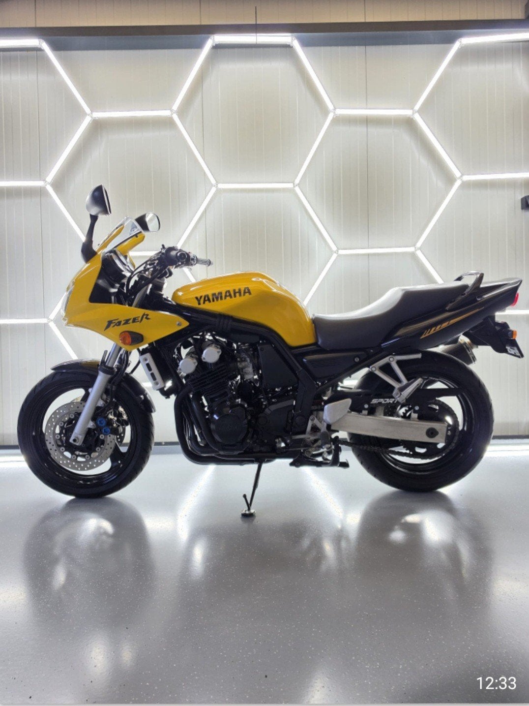 Yamaha Fazer 600 ., Motoren, Yamaha Motor Co., Ltd., Info@yamaha-motor.eu, 4 cilinders, Motorrijbewijs A