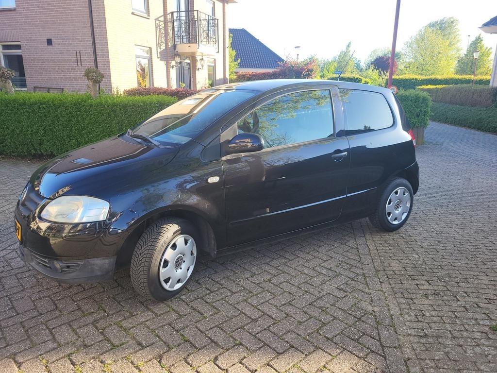 Volkswagen Fox 1.2 40KW 2010 Zwart, Auto's, Voorwielaandrijving, 969 kg, 4 stoelen, 1198 cc