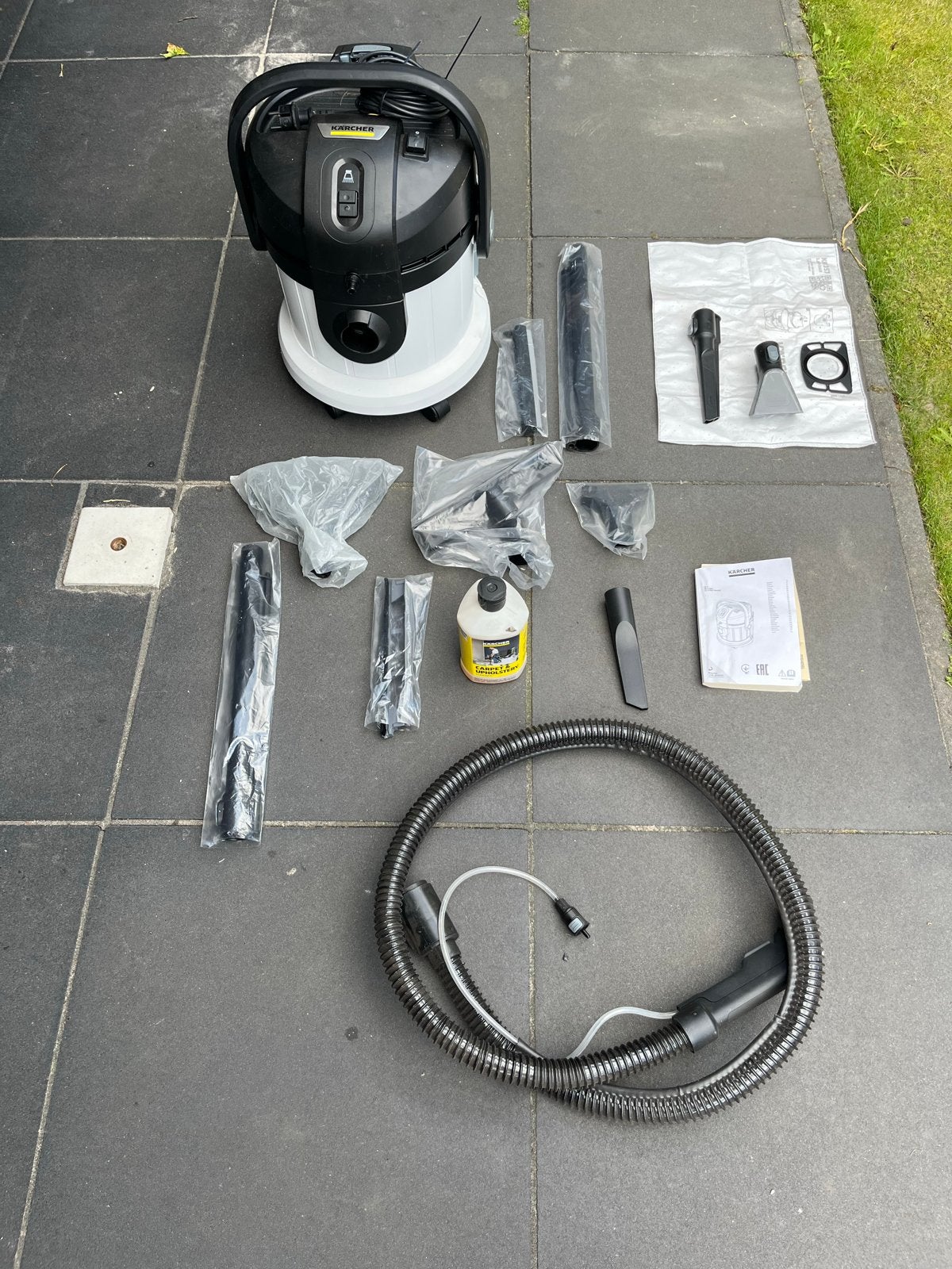 Kärcher SE 4 Plus Spray-extractie reiniger - Nieuw in doos, Ophalen, Kärcher, Nieuw, Vloerreiniger
