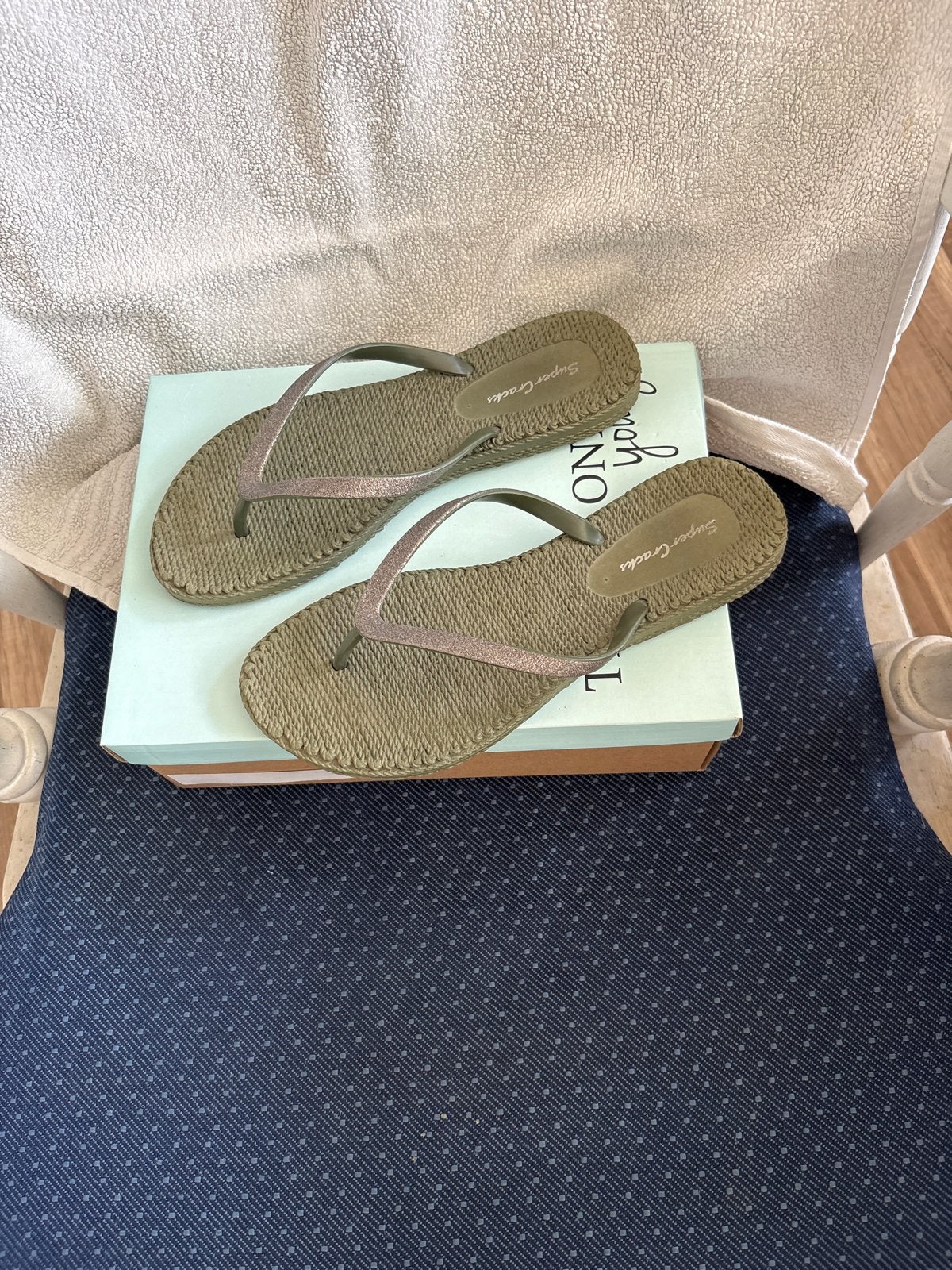 Super Cracks Slippers Maat 39/40, Ophalen of Verzenden, Gedragen, Groen, Slippers