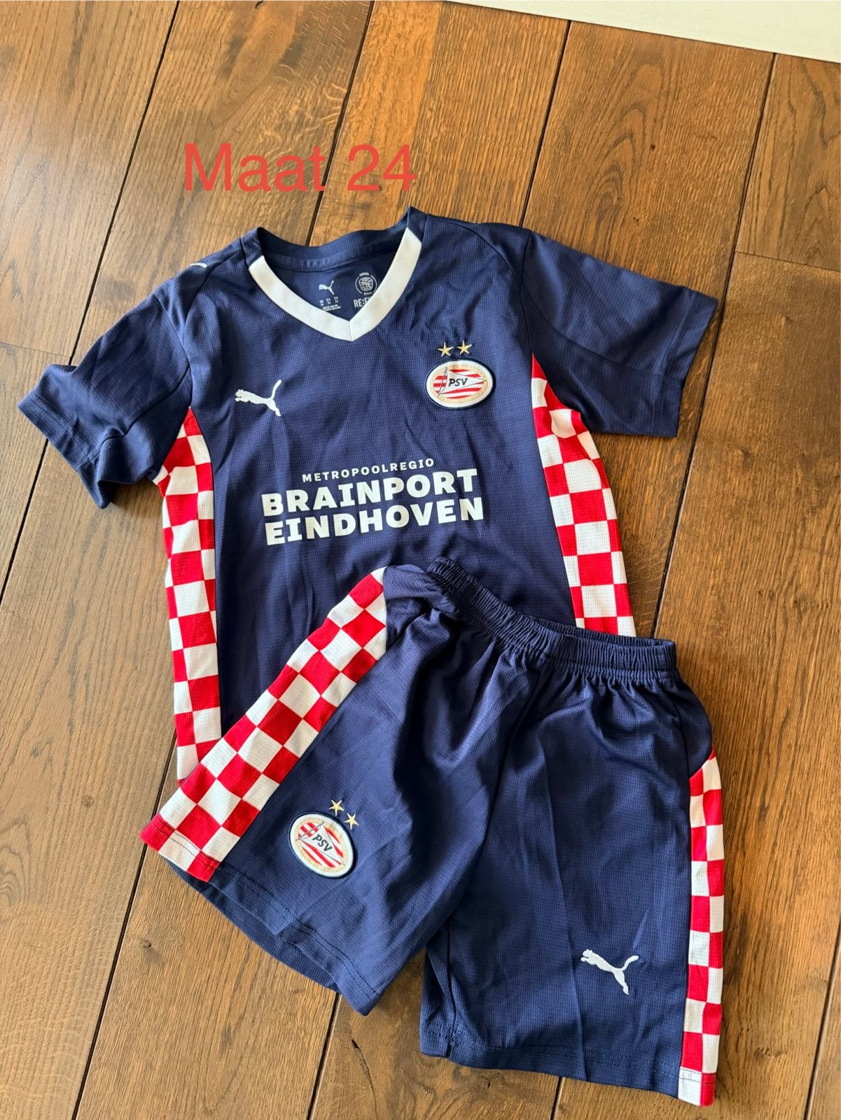2 verschillende PSV Tenues Maat 24 - Zeer Netjes, Maat XS of kleiner, Ophalen of Verzenden, Zo goed als nieuw, Set