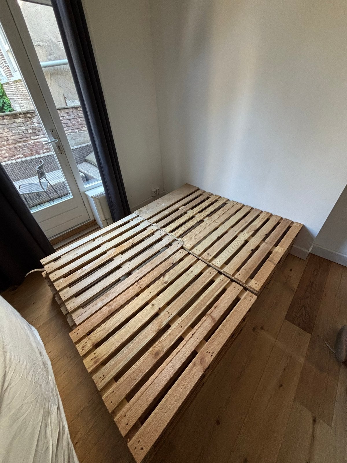 Palletbed 140x200 cm - Zo goed als nieuw, Ophalen, Bruin, Tweepersoons, 140 cm