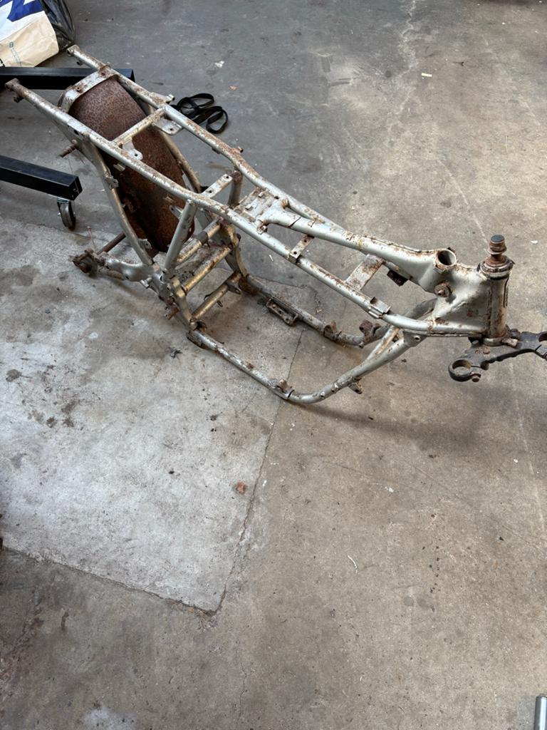 Suzuki GT750 frame zonder kenteken, Ophalen, Gebruikt
