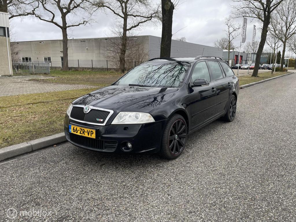 Skoda Octavia RS Combi 2.0 TFSI 200PK, 4 cilinders, Zwart, Origineel Nederlands, 1390 kg