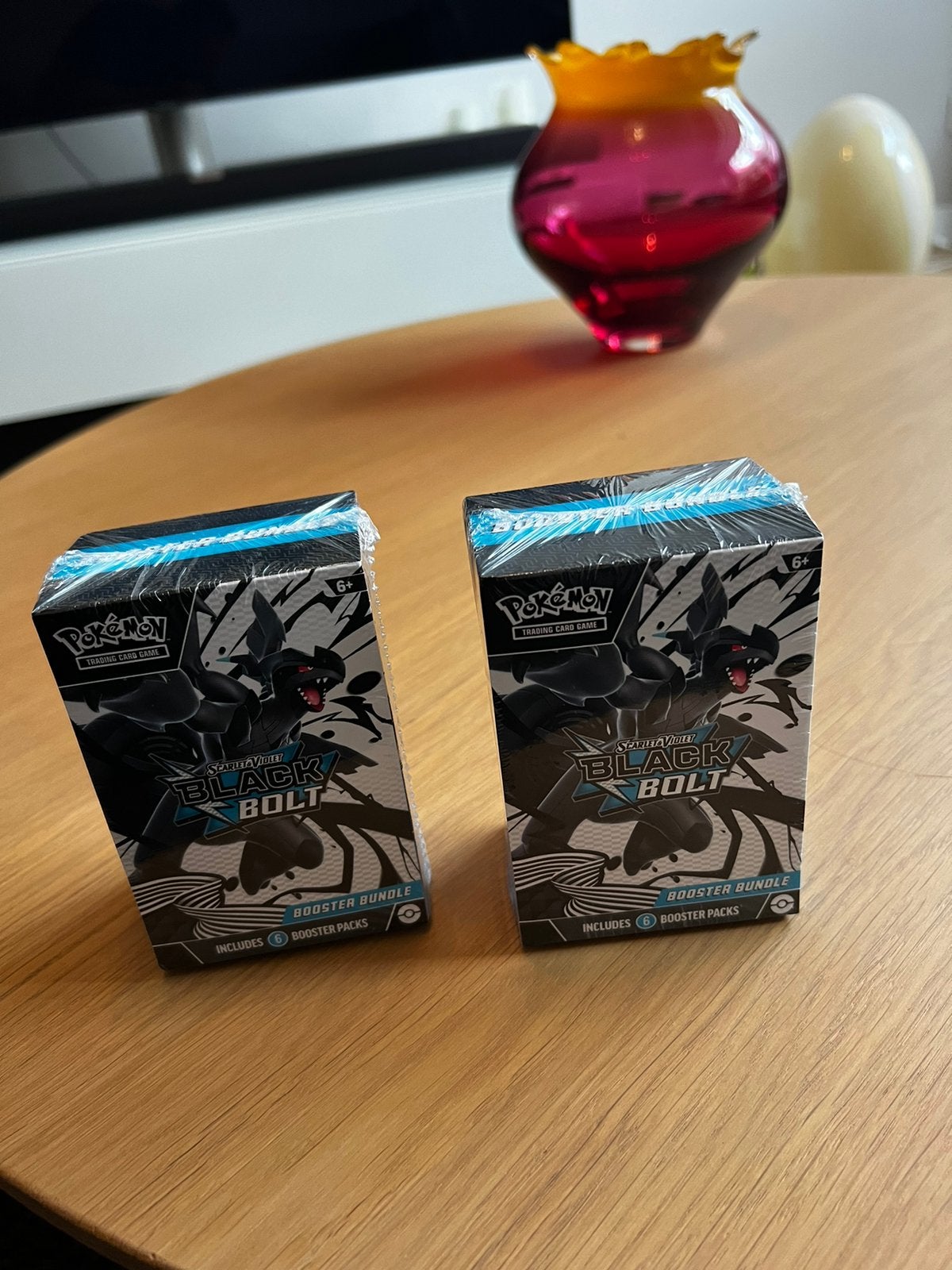 Black bolt booster bundle, Ophalen of Verzenden, Zo goed als nieuw, Overige materialen