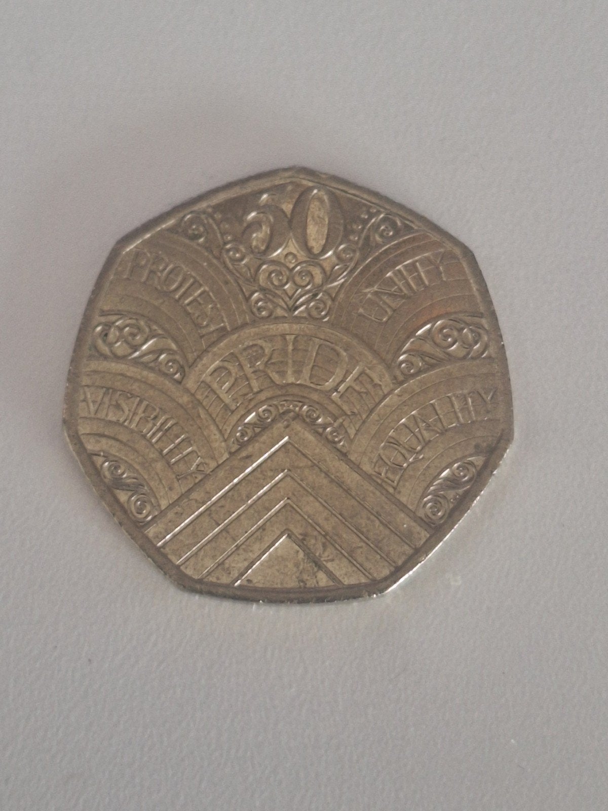 PRIDE - 50 pence 2022 Engeland, Postzegels en Munten, Munten | Europa | Niet-Euromunten, Verzenden, Overige landen, Losse munt