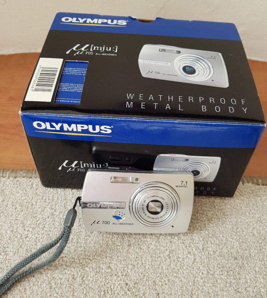 Olympus mju 700 digitale camera zilver weatherproof foto, 7 megapixels, Gebruikt, Verzenden, Olympus
