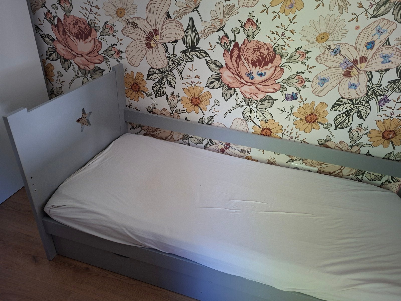 Peuterbed Petite Amélie met lade, dekbed en matras, Ophalen, 70 tot 85 cm, 140 tot 160 cm, Zo goed als nieuw