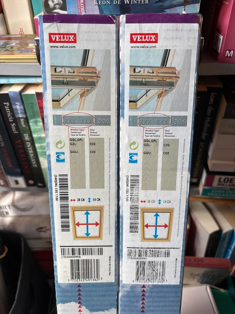 Velux DKL C02 1100 verduisterend rolgordijn (2 stuks), Doe-het-zelf en Verbouw, Glas en Ramen, Ophalen, Nieuw, Dakraam, Minder dan 80 cm
