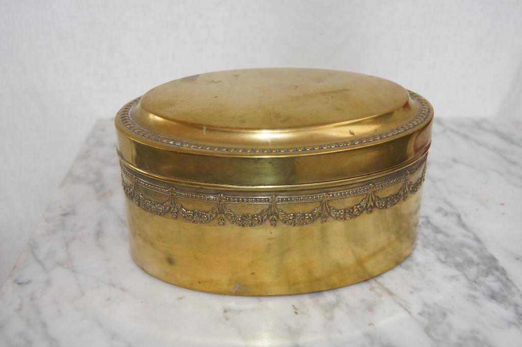 Thee blik  Ovaal, Ophalen of Verzenden