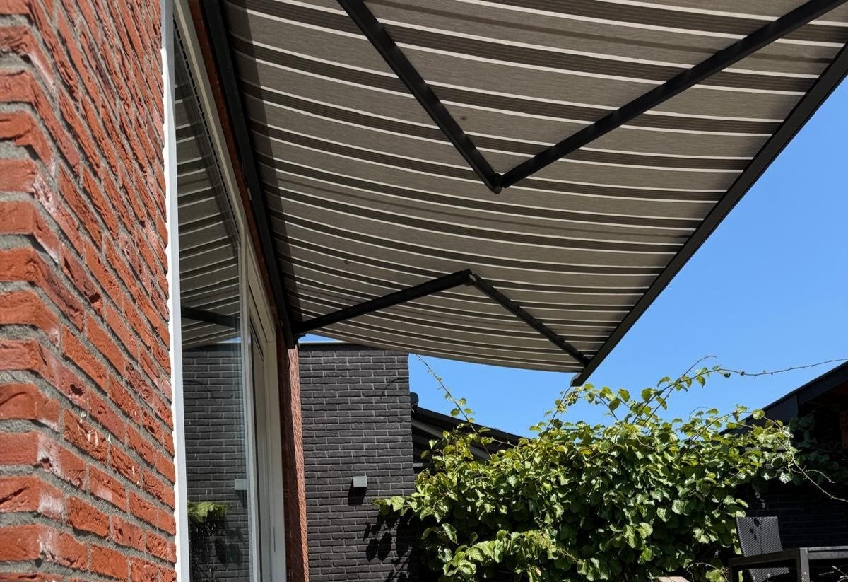 Brustor zonwering 4m breed x 3,5m uitval, nette staat, Tuin en Terras, Gebruikt, Ophalen of Verzenden, 250 cm tot 450 cm, Knikarmscherm