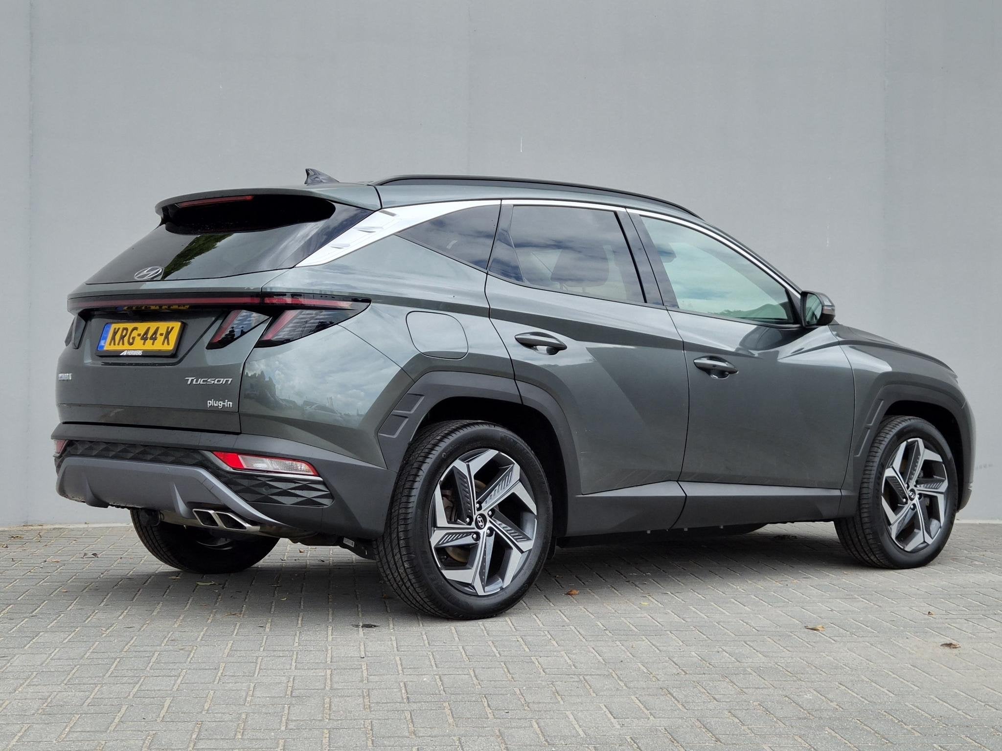 Hyundai Tucson 1.6 T-GDI PHEV Comfort Smart 4WD / SOH 100% /, Automaat, 1350 kg, Gebruikt, Euro 6