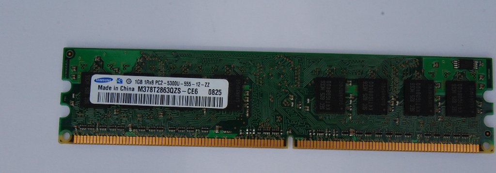 1x Samsung 1GB M378T2863QZS-CE6 PC2-5300U SDRAM, 1 GB of minder, 166 Mhz, Ophalen of Verzenden, Zo goed als nieuw