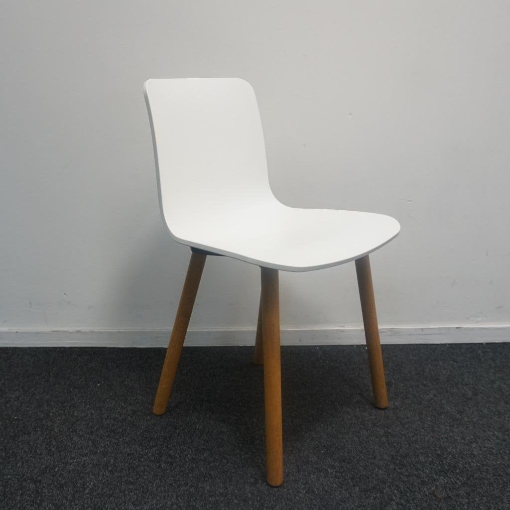 Vitra Hal Wood Stoel | Design stoelen | Eetkamerstoelen Wit, Hout, Gebruikt, -, Wit