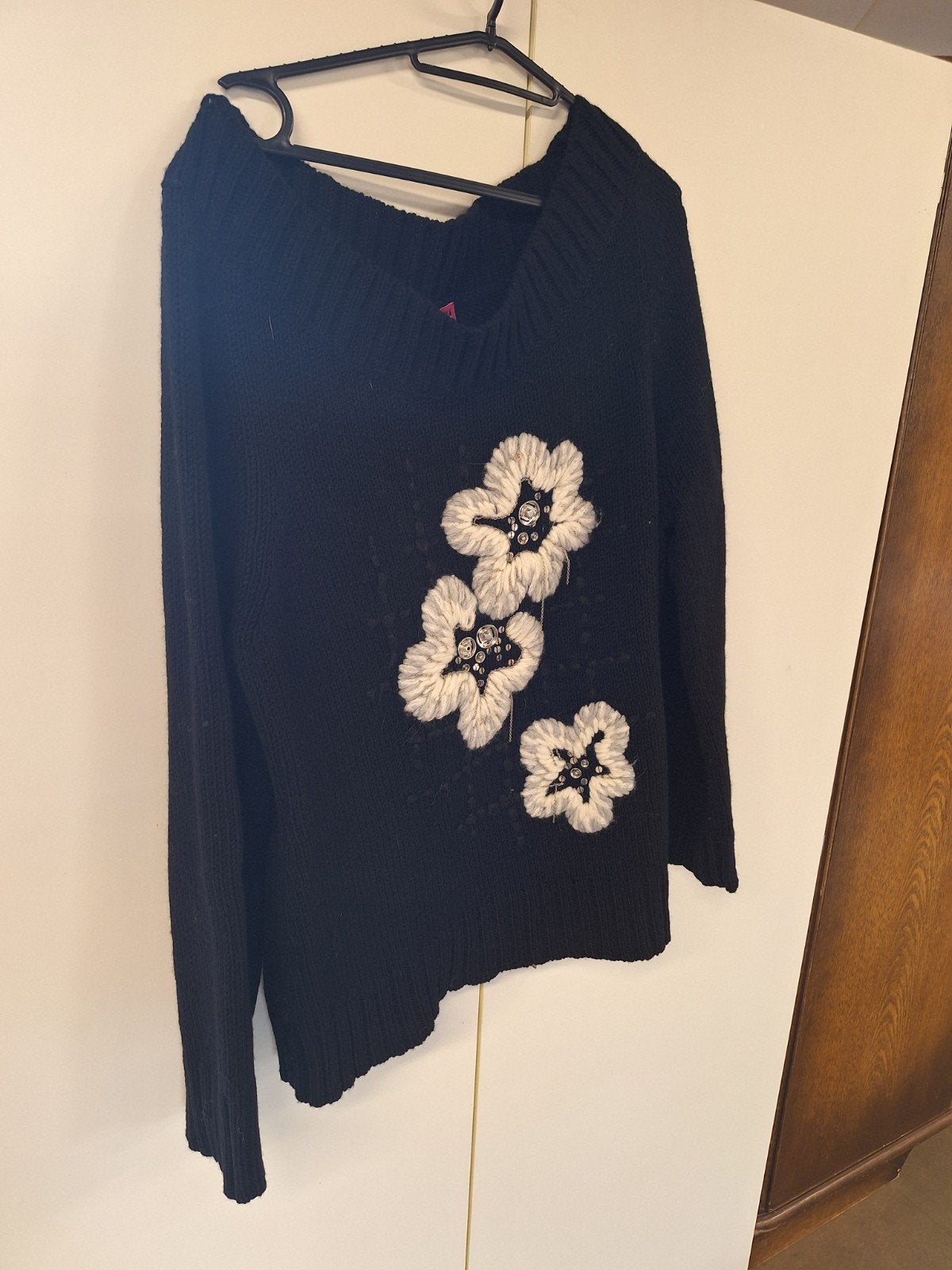 Zwarte trui met bloemen - Abriori Piu, Ophalen of Verzenden