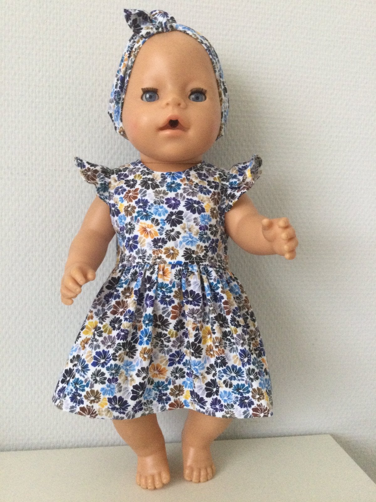 Poppenkleertjes babypop 43 cm babyborn pop 43 cm jurkje, Ophalen of Verzenden, Nieuw, Babypop