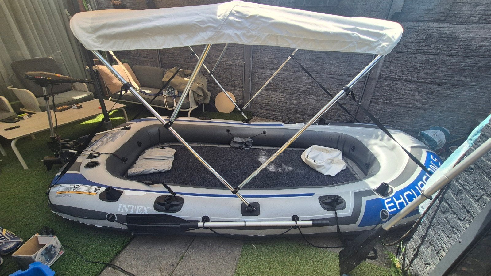 Intex 5 persoons bimini top motor harde bodem, Ophalen, Zo goed als nieuw, Overige typen