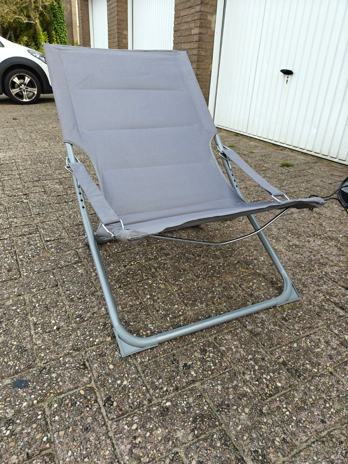 Grijze opvouwbare strandstoel/ligstoel, Tuin en Terras, Ophalen, Gebruikt, Metaal, Inklapbaar
