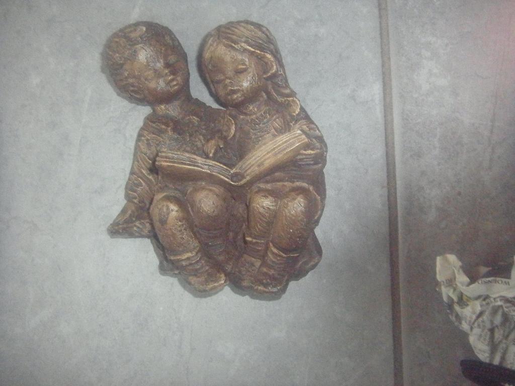 beeld jongen en meisje, Ophalen of Verzenden, Zo goed als nieuw, Mens