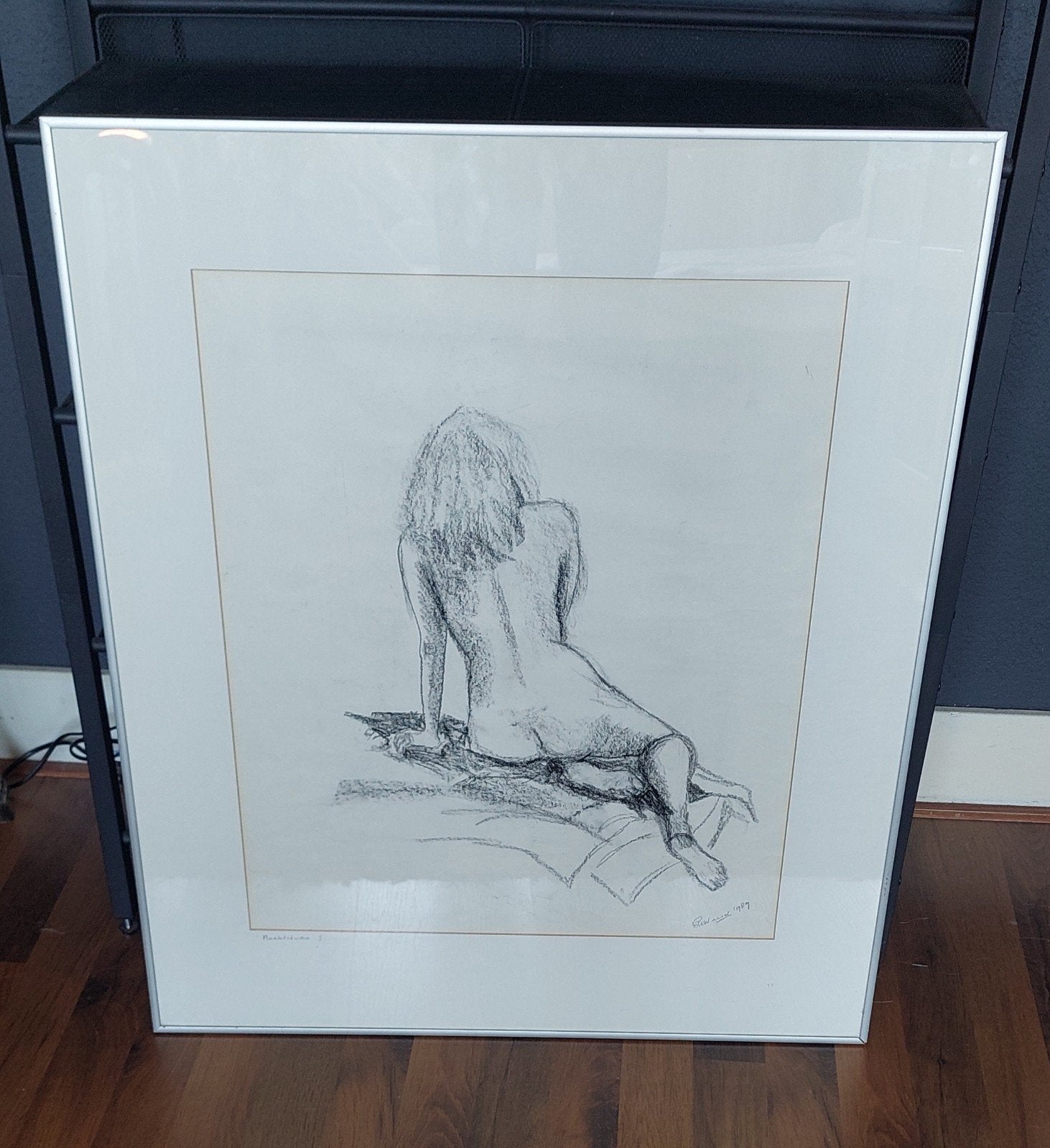 Ingelijste tekening vrouwelijk naakt, gesigneerd 1989, Ophalen, Tekening, Potloodtekening, Gesigneerd