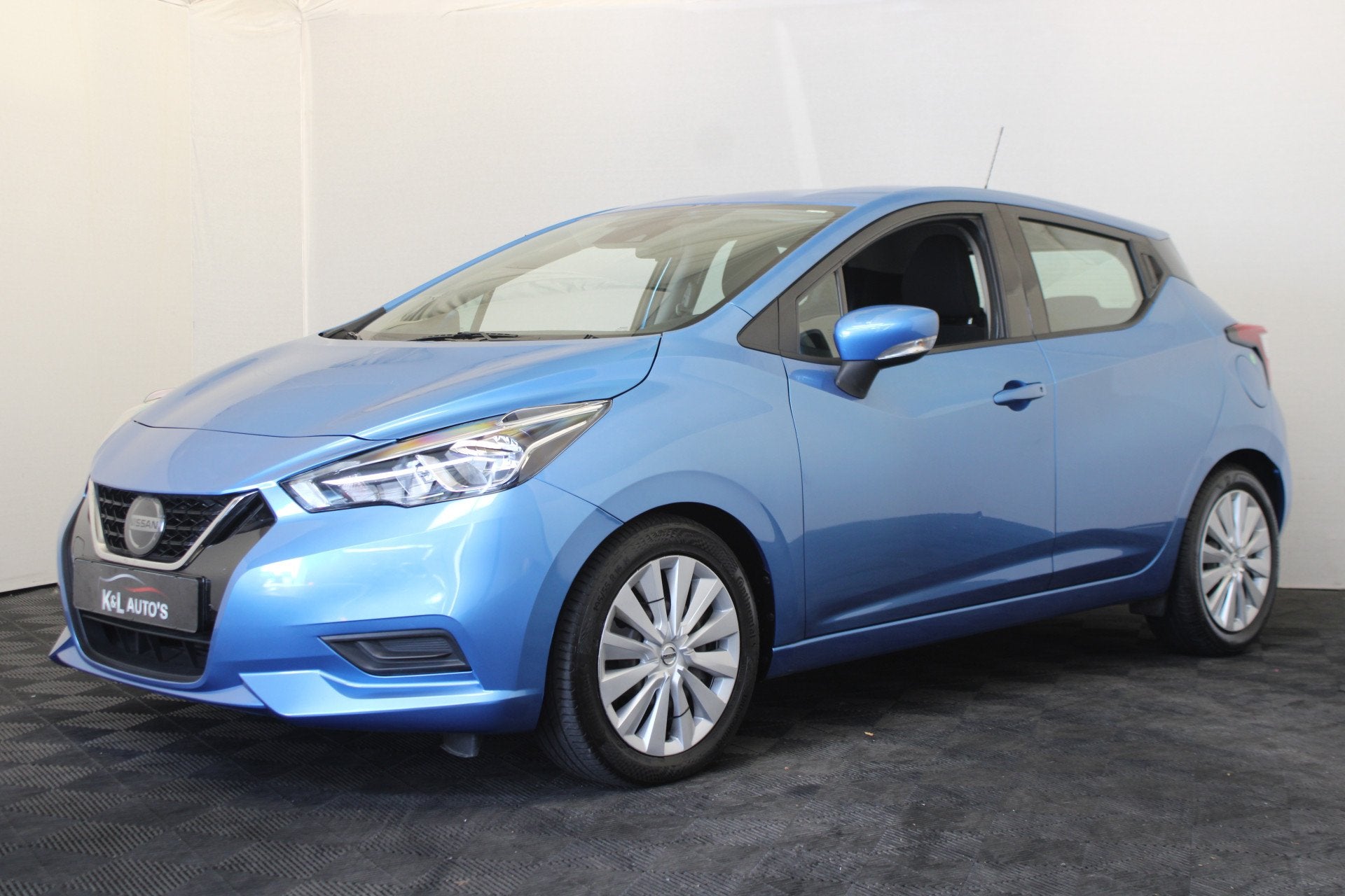 Nissan Micra 1.0 IG-T Acenta (bj 2021, automaat), Auto's, Stof, Gebruikt, Zwart, Blauw