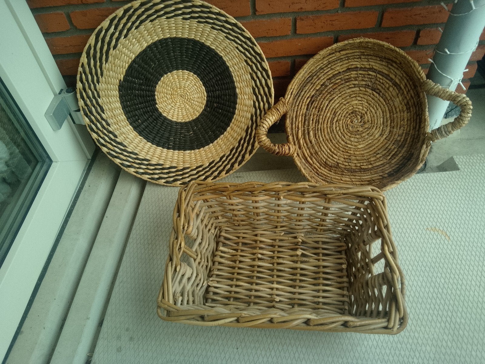 Diverse rieten manden en schalen, Ophalen, Gebruikt, Mand, Gevlochten