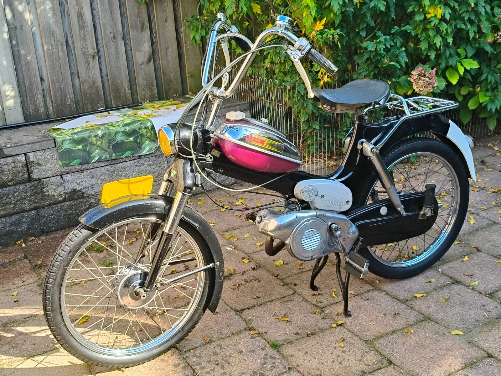 Puch MV50 magenta, Fietsen en Brommers, Ophalen, Puch